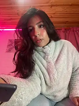 lauuraww online show from 09.30.25