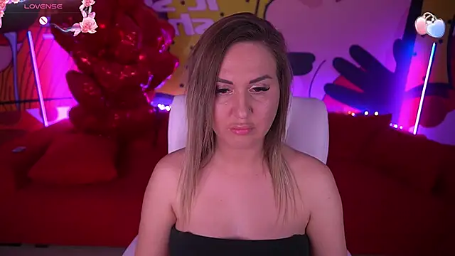 LovelyMollyy online show from 03.06.25