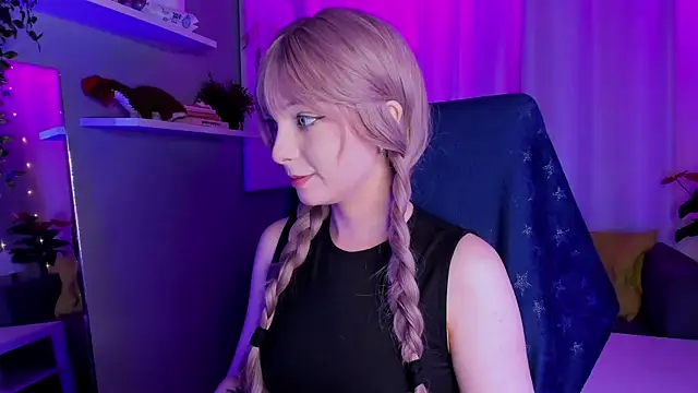 Snapshot of forget_me_not_eve chatting on 01.21.25 forget me not eve online show from 01.21.25