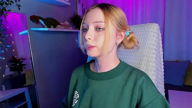 Snapshot of forget_me_not_eve chatting on 01.22.25 forget me not eve online show from 01.22.25