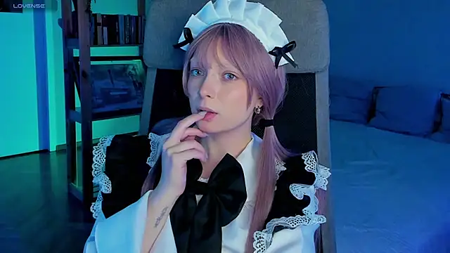 Snapshot of forget_me_not_eve chatting on 02.26.25 forget me not eve online show from 02.26.25