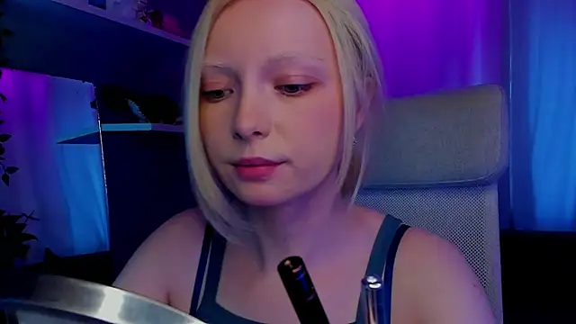 Snapshot of forget_me_not_eve chatting on 02.27.25 forget me not eve online show from 02.27.25