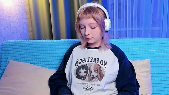 Snapshot of forget_me_not_eve chatting on 10.23.25 forget me not eve online show from 10.23.25