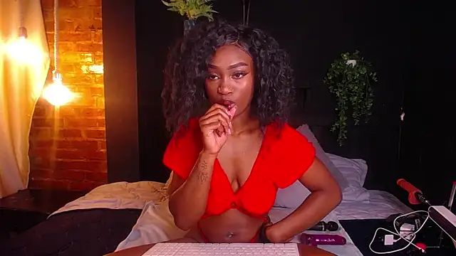 nikkystorm1  online show from 04.14.26