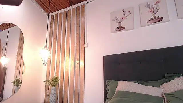 nikkystorm1  online show from 04.24.26