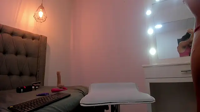 GysellHanson online show from 01.24.25