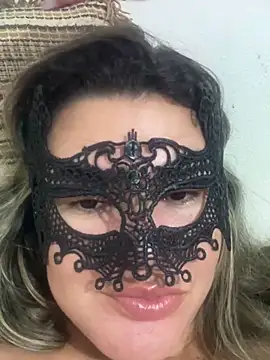 Snapshot of Casadadelicia26 chatting on 12.19.25 Casadadelicia26 online show from 12.19.25