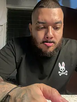 Snapshot of El_Titan1998 chatting on 02.10.26 El Titan1998 online show from 02.10.26