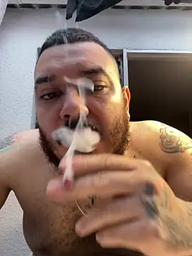 Snapshot of El_Titan1998 chatting on 02.25.26 El Titan1998 online show from 02.25.26