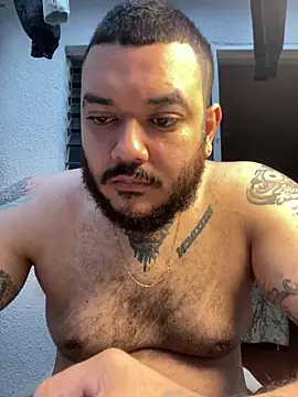 Snapshot of El_Titan1998 chatting on 02.28.26 El Titan1998 online show from 02.28.26