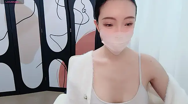 Snapshot of Lucky-kaka999 chatting on 12.25.24 Lucky-kaka999 online show from 12.25.24