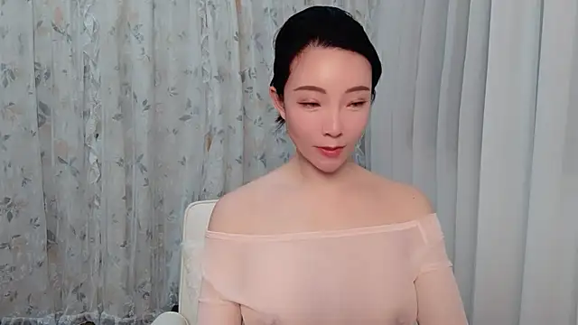 Snapshot of Lucky-kaka999 chatting on 02.18.25 Lucky-kaka999 online show from 02.18.25