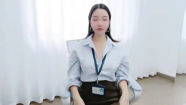 Snapshot of Lucky-kaka999 chatting on 10.13.25 Lucky-kaka999 online show from 10.13.25