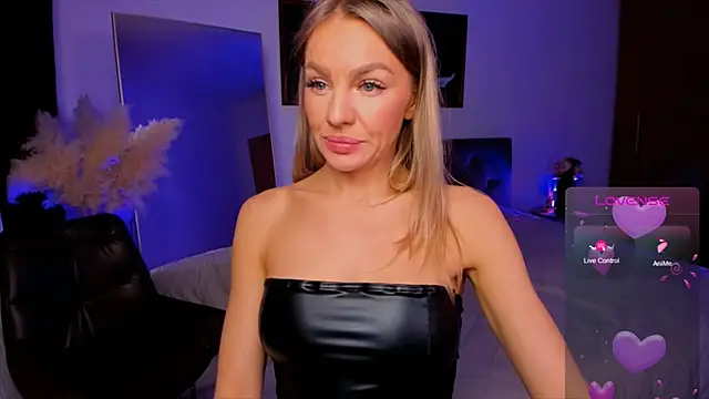 Oliva Candy online show from 01.18.26