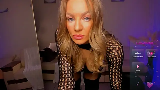 Oliva Candy online show from 06.03.26