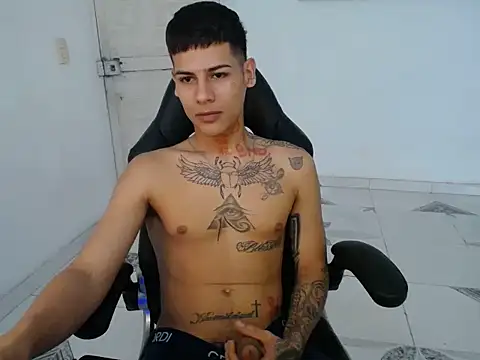 Clyde019 online show from 12.27.24