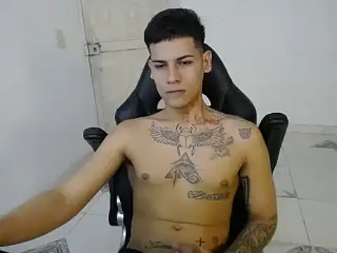 Clyde019 online show from 01.21.25