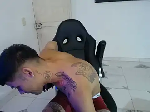 Clyde019 online show from 01.24.25