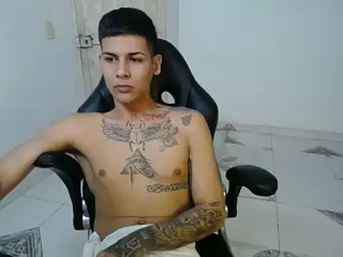 Clyde019 online show from 02.12.25