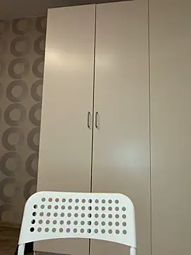 Cuteroxyfoxy online show from 11.16.25