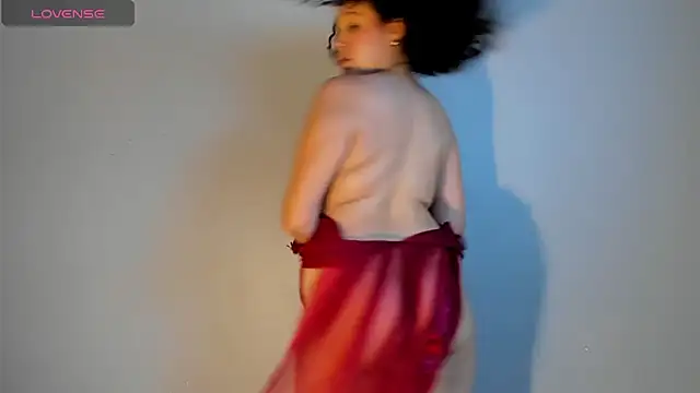 Snapshot of LucyLovelyy chatting on 01.17.25 LucyLovelyy online show from 01.17.25