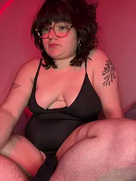 Snapshot of _dwhorekin_ chatting on 03.20.25  dwhorekin  online show from 03.20.25