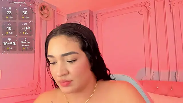 stefany duque1  online show from 01.26.25