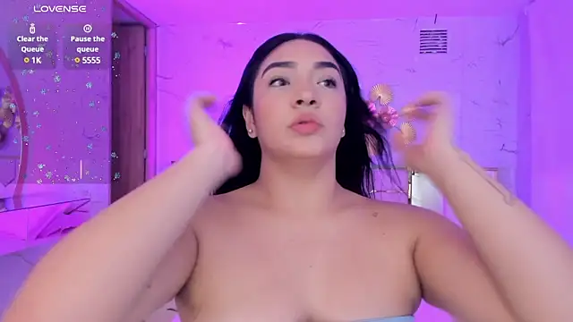 stefany duque1  online show from 03.08.25