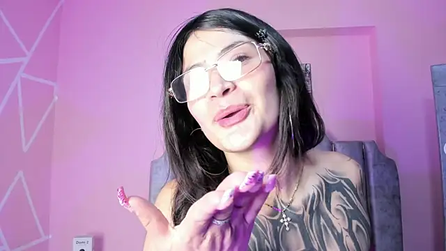 paris noa online show from 09.18.25