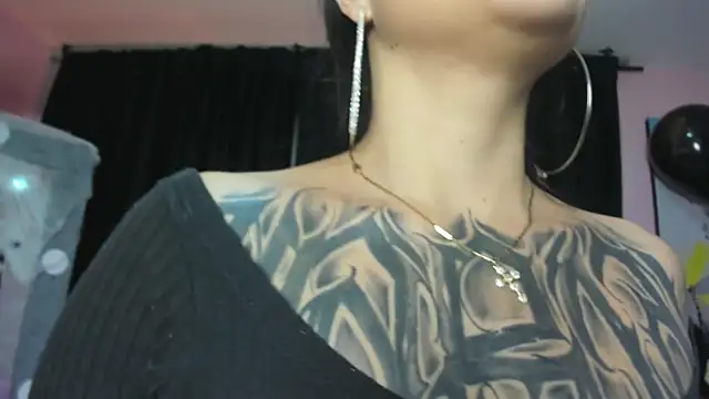 paris noa online show from 10.15.25