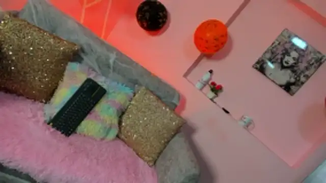 paris noa online show from 10.26.25