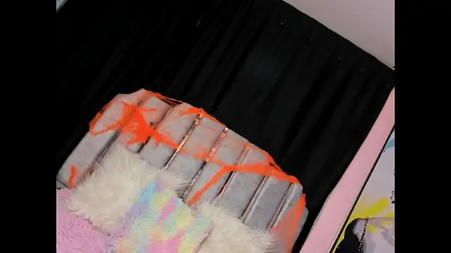 paris noa online show from 10.28.25