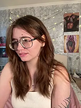 Sabrina shells online show from 11.14.25