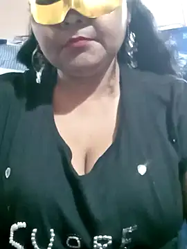 Snapshot of LustyBhabhi chatting on 02.23.25 LustyBhabhi online show from 02.23.25