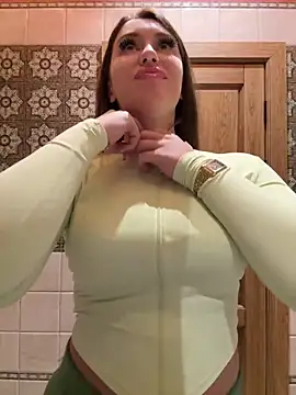 AndreaMood online show from 01.28.25