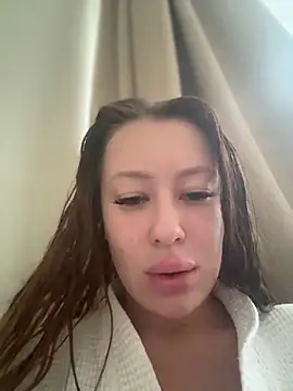 AndreaMood online show from 10.28.25