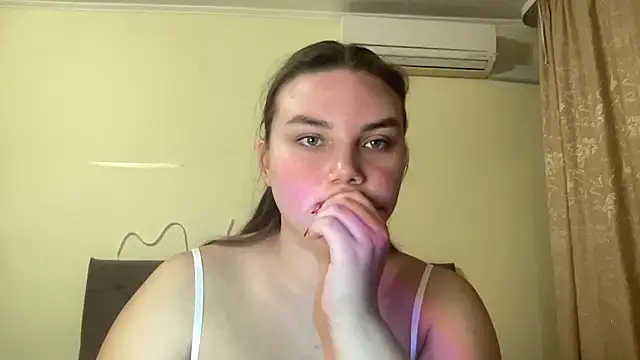 Dreamyblushfairy online show from 10.03.25