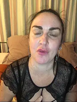 BELLAMORGANE1 online show from 04.06.26