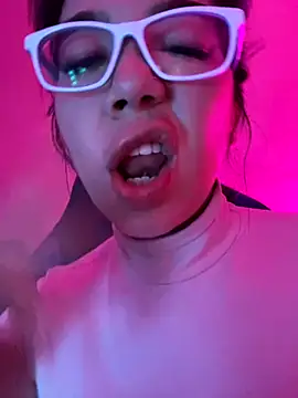 StarSex22 online show from 10.19.25