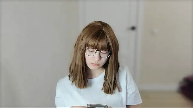 Snapshot of _hannah_baker chatting on 02.12.25 hannah baker online show from 02.12.25