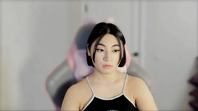 Snapshot of _hannah_baker chatting on 03.06.25 hannah baker online show from 03.06.25