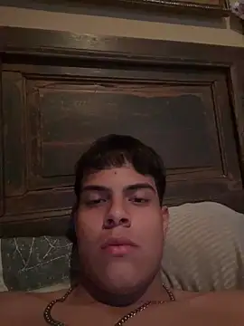 Snapshot of leandrollst_3 chatting on 12.01.25 leandrollst 3 online show from 12.01.25