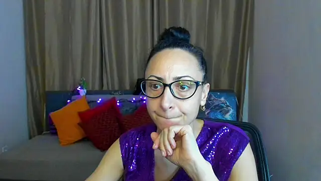 Arianasweety23 online show from 12.28.24