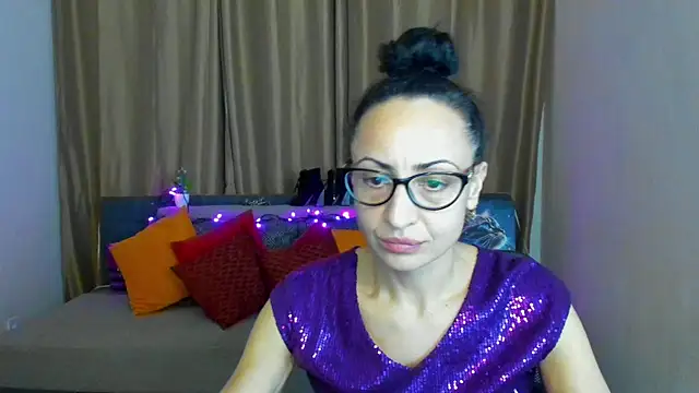 Arianasweety23 online show from 12.29.24
