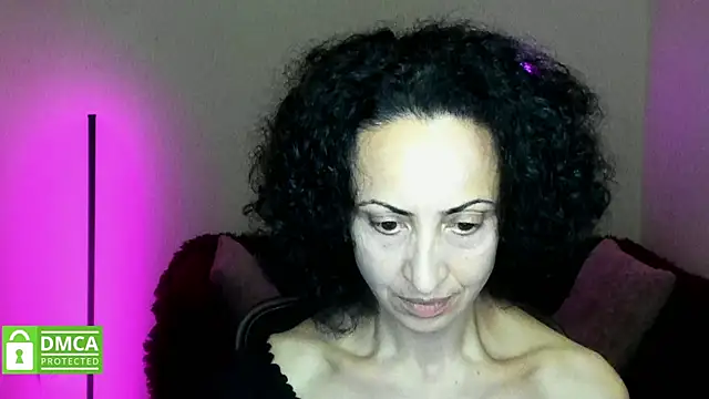 Arianasweety23 online show from 10.14.25