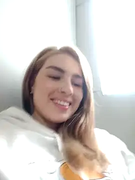 VictoriaMolina online show from 02.22.25