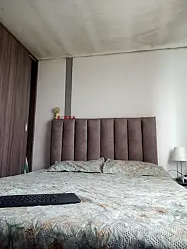 VictoriaMolina online show from 10.22.25