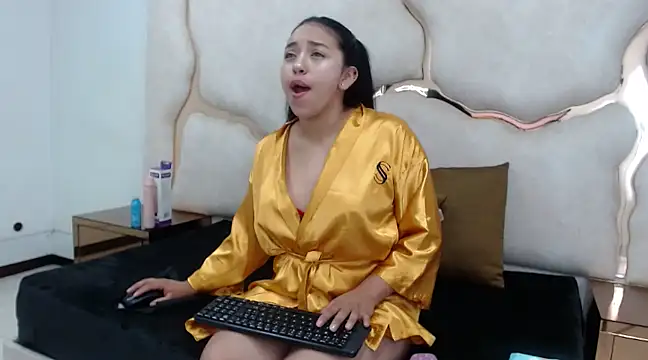 IsabellRodriguez18 online show from 01.10.25