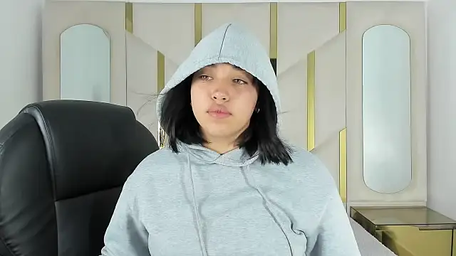 IsabellRodriguez18 online show from 09.25.25