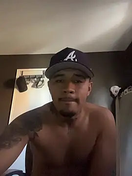 Snapshot of lajota chatting on 10.28.25 lajota online show from 10.28.25